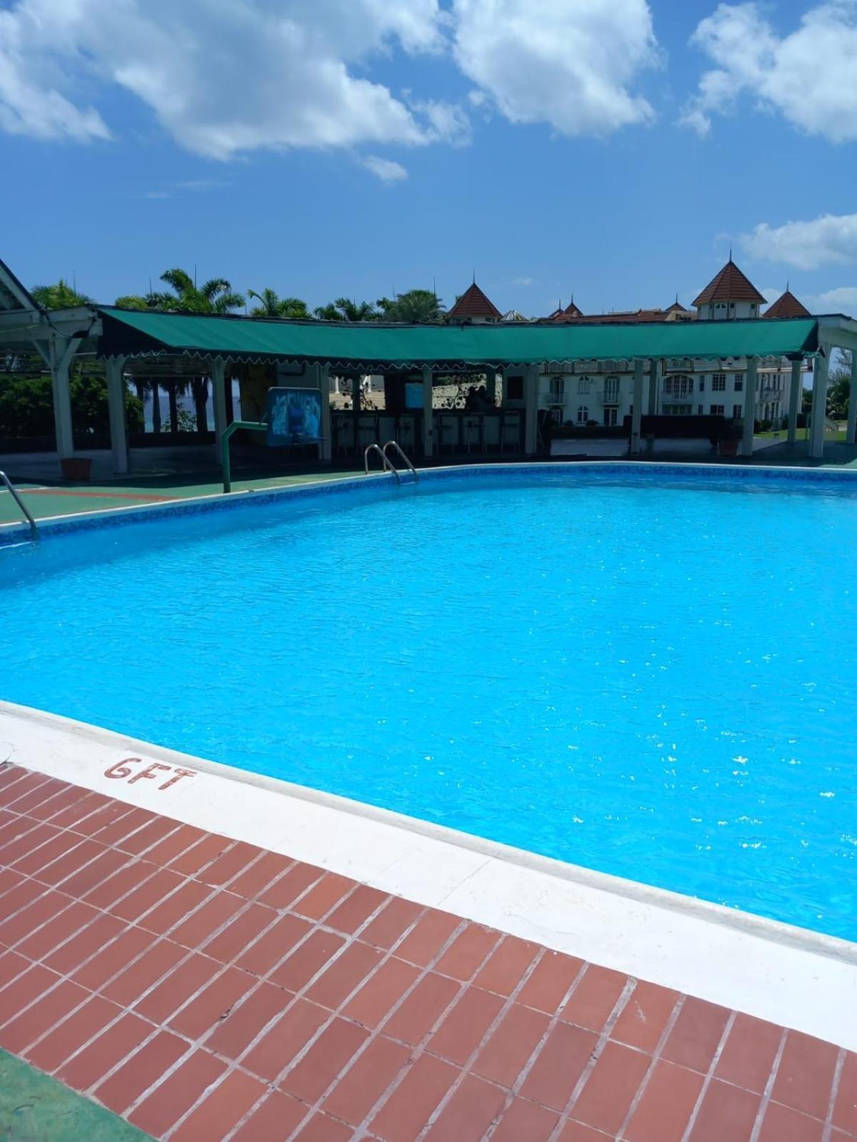 Seacastle deluxe studio Montego Bay Esterno foto